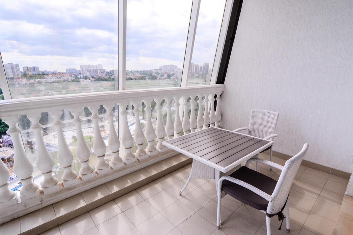 Arcadijskiy Palace Oldenburg Bagian luar foto